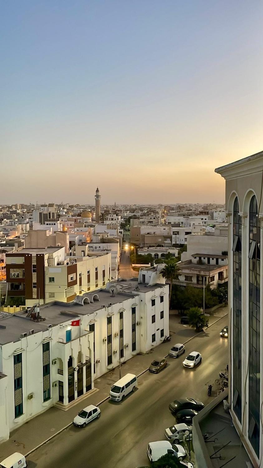 City view, Street view