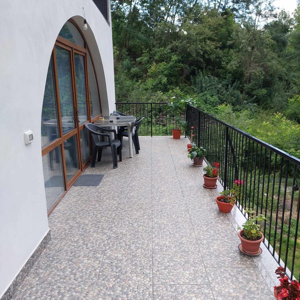 Casa Valea Arefului Vacation rental in Romania