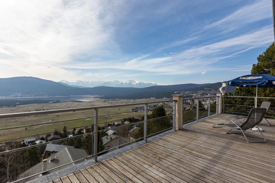 Balcony/Terrace, Mountain view