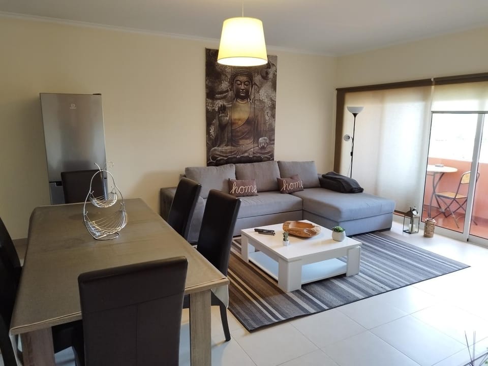 Bed, Kitchen or kitchenette, Living room, Food and drinks, Photo of the whole room, Seating area, Dining area, Food