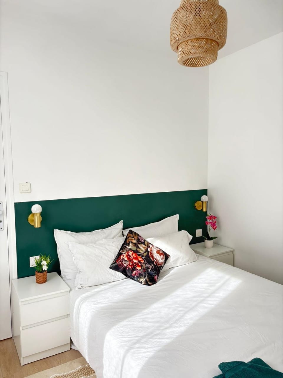 Bed, Bedroom