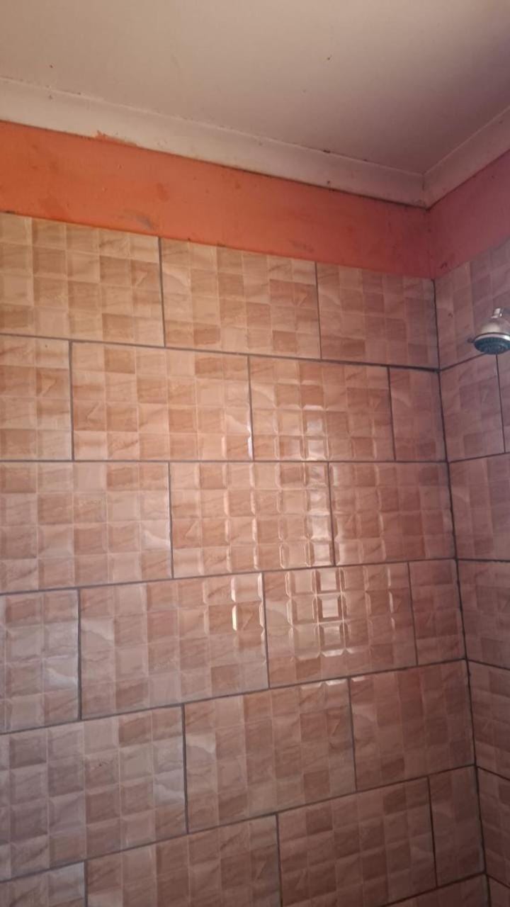 Royal Gidlas Guesthouse Bed and Breakfast in Gauteng