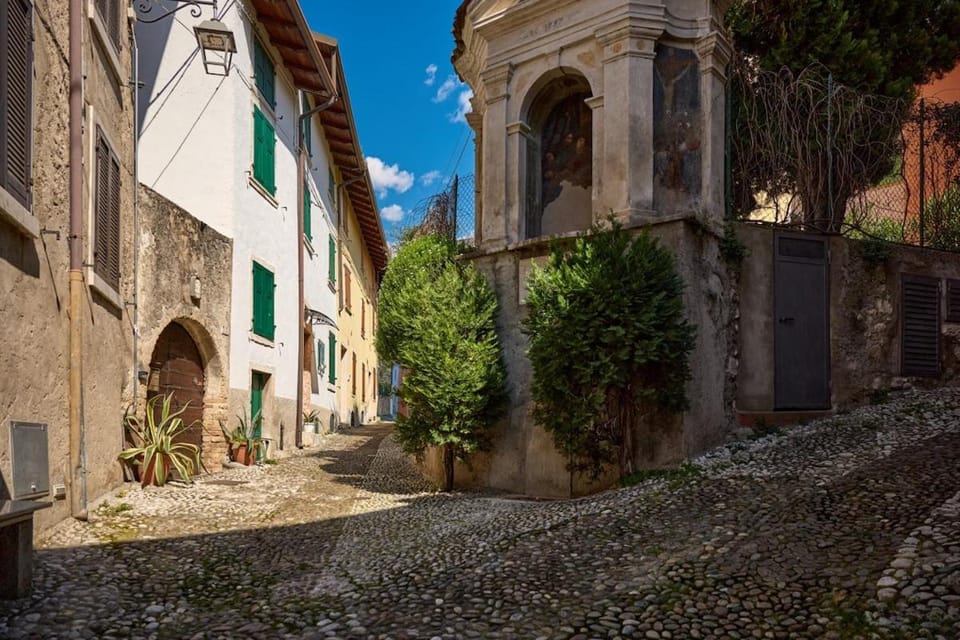 Casa Anna Malcesine, vivi il borgo di Cassone! Apartment in Malcesine
