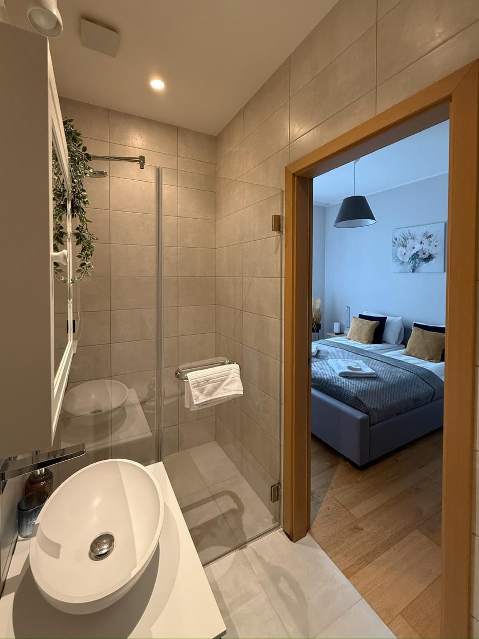 Shower, Bathroom, towels