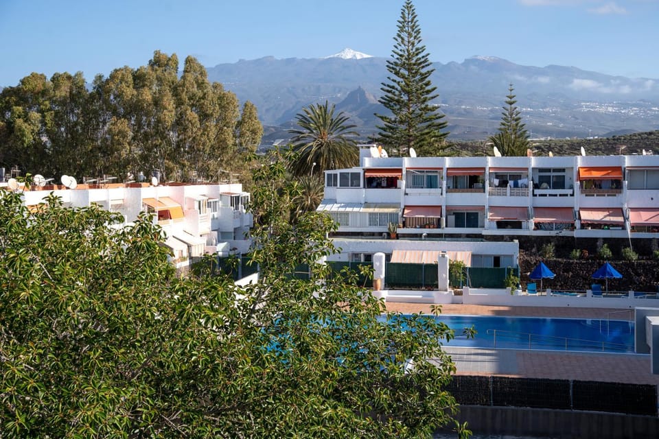 Mountain view, Swimming pool