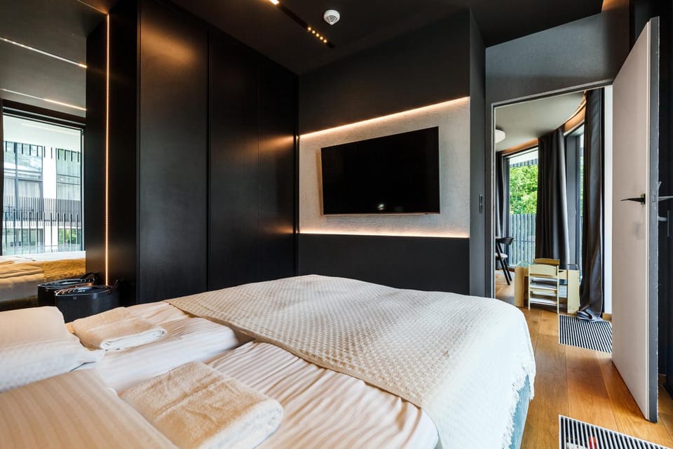 TV and multimedia, Bedroom, towels
