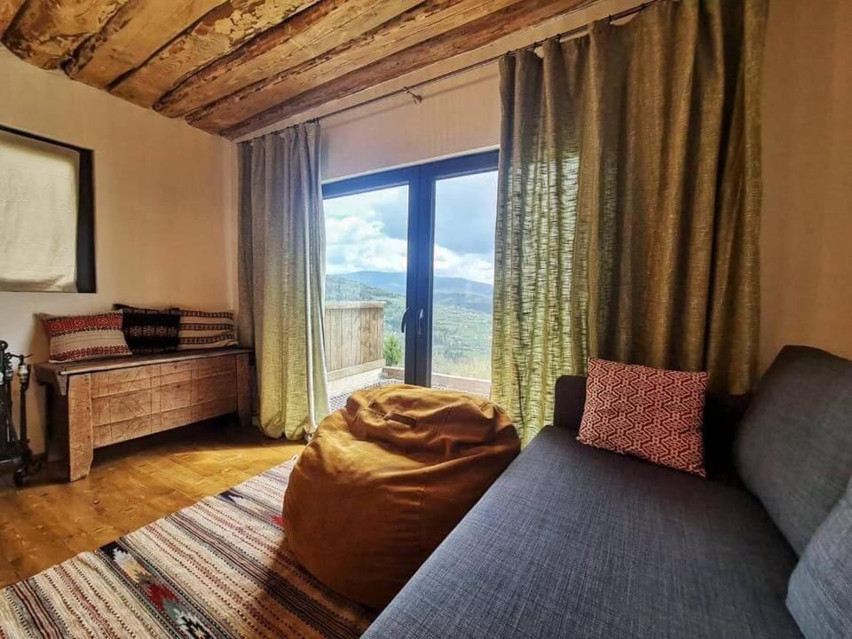 Natural landscape, Living room, Mountain view