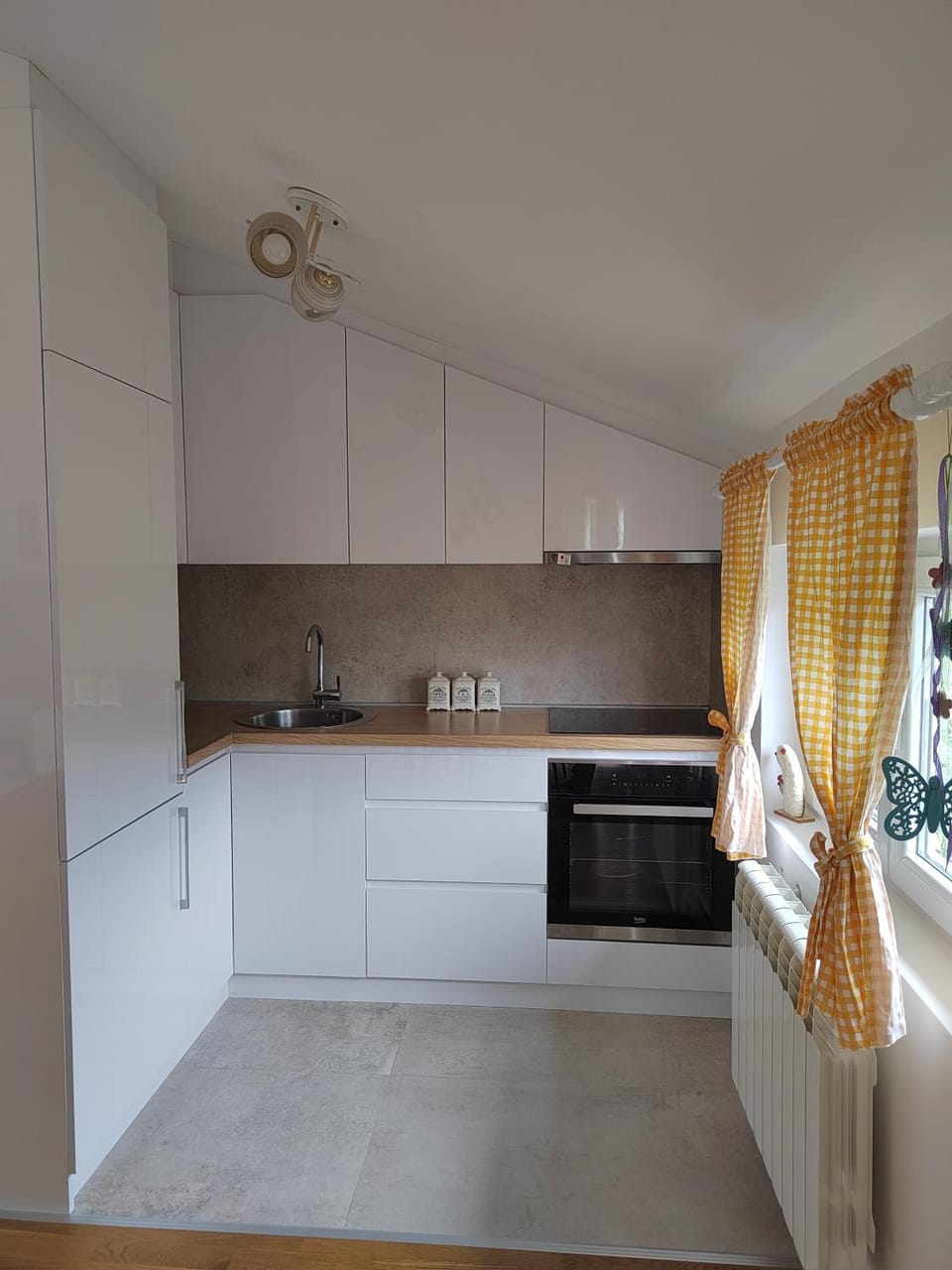 Kitchen or kitchenette
