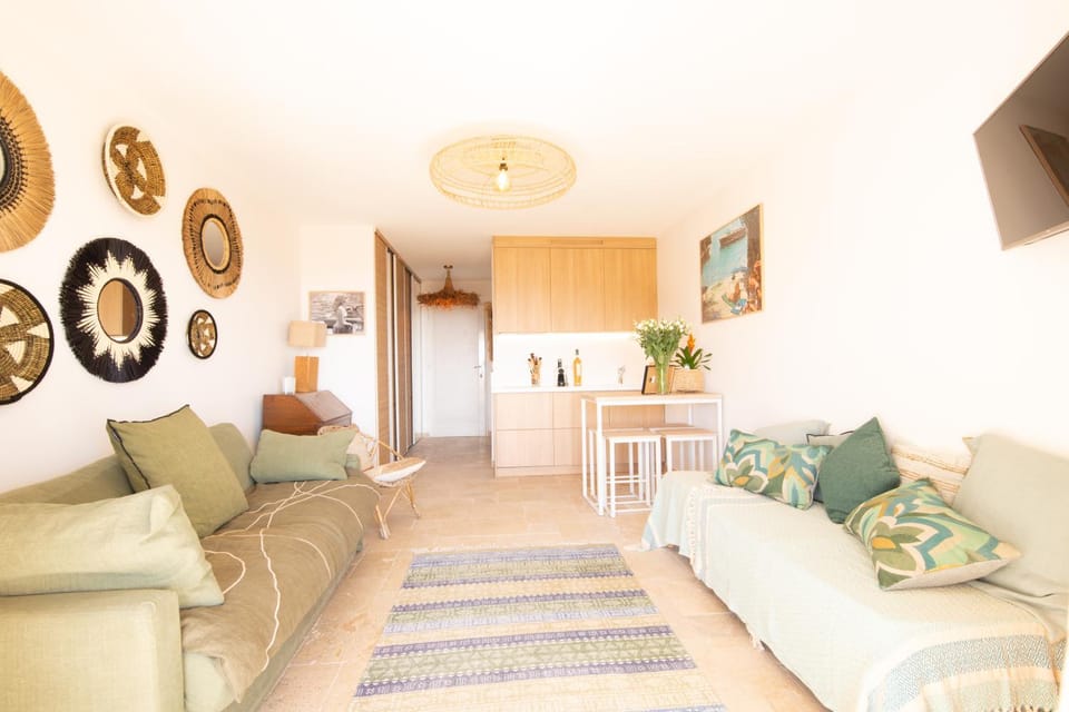 10km St Tropez, Studio Cosy Apartment in La Croix-Valmer