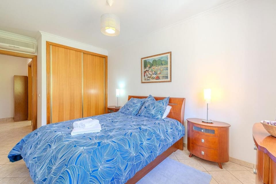 Bed, Bedroom, wardrobe