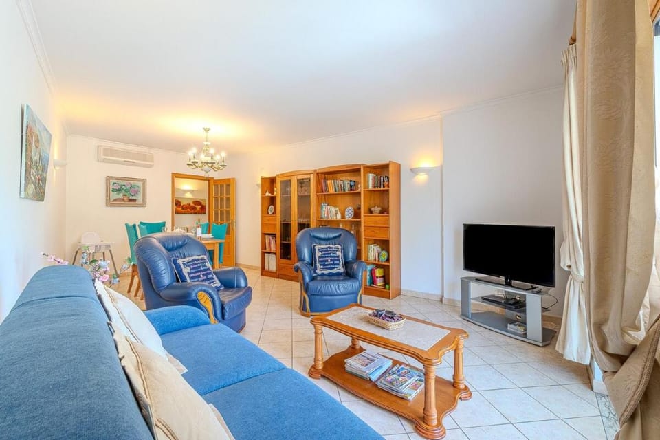 Communal lounge/ TV room, Seating area