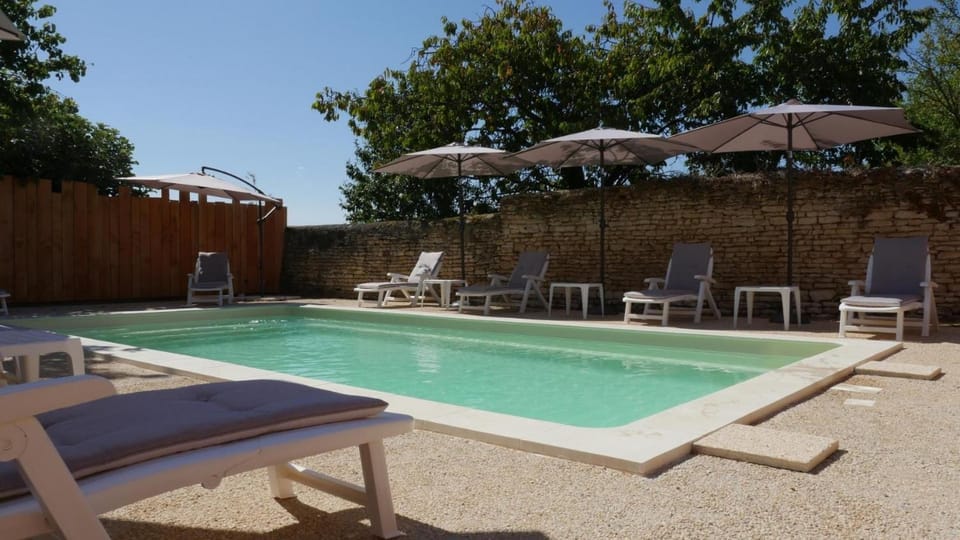 Swimming pool, Swimming pool