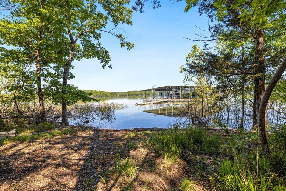 Shoreline Splash - Easy Access to Beaver Lake House in Beaver Lake