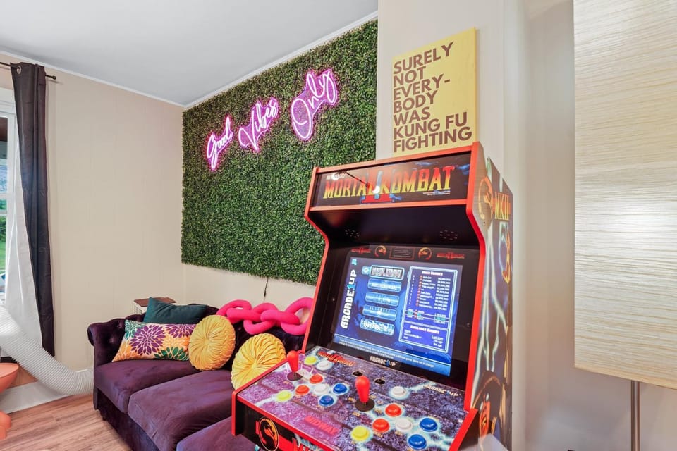 Comfort, Fun, and Retro Retreat Apartment in Royersford
