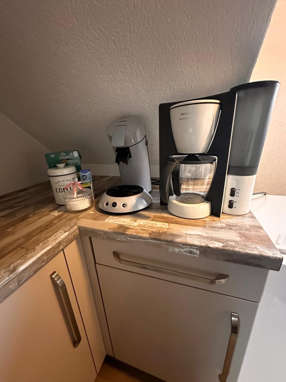 Coffee/tea facilities, Kitchen or kitchenette