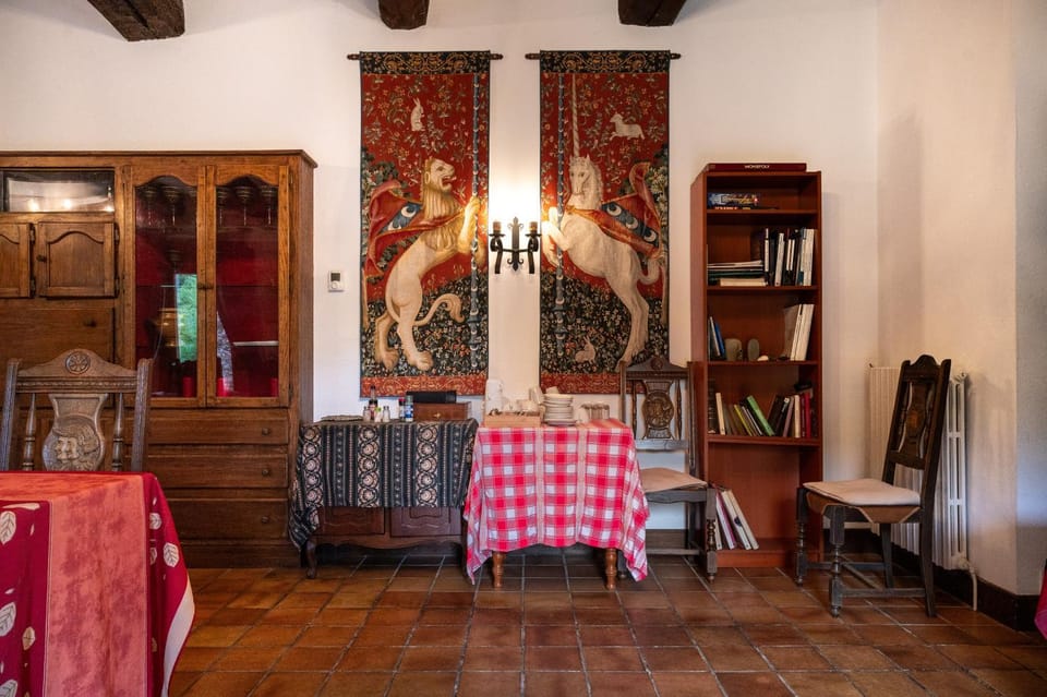 Property building, Living room