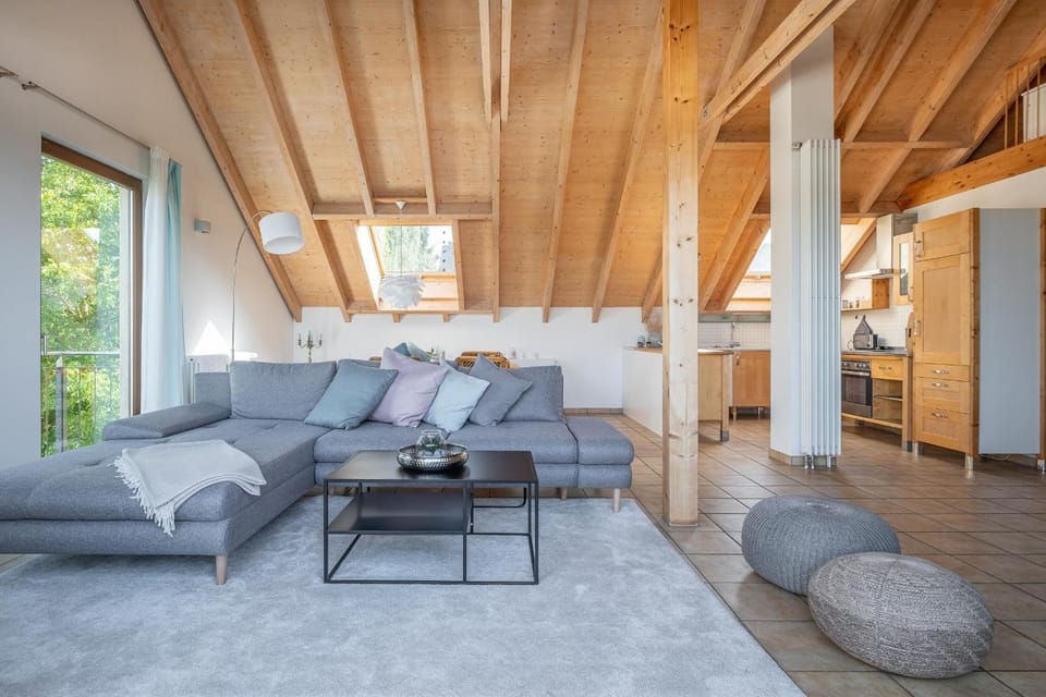 View (from property/room), Kitchen or kitchenette, Living room, Seating area, heating