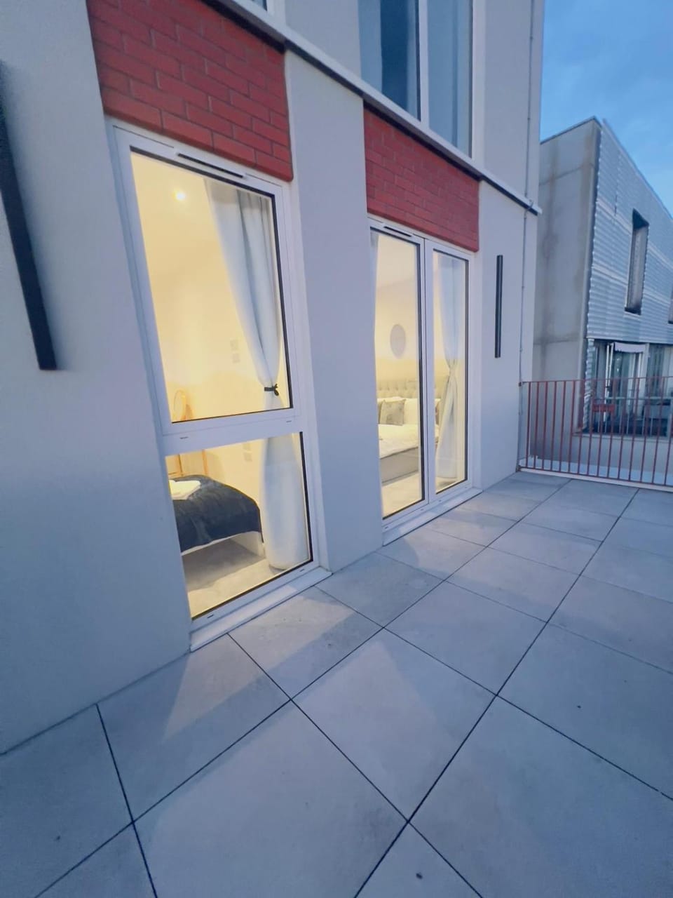 Modern Balcony Flat closet to London Bridge Apartment in London Borough of Southwark