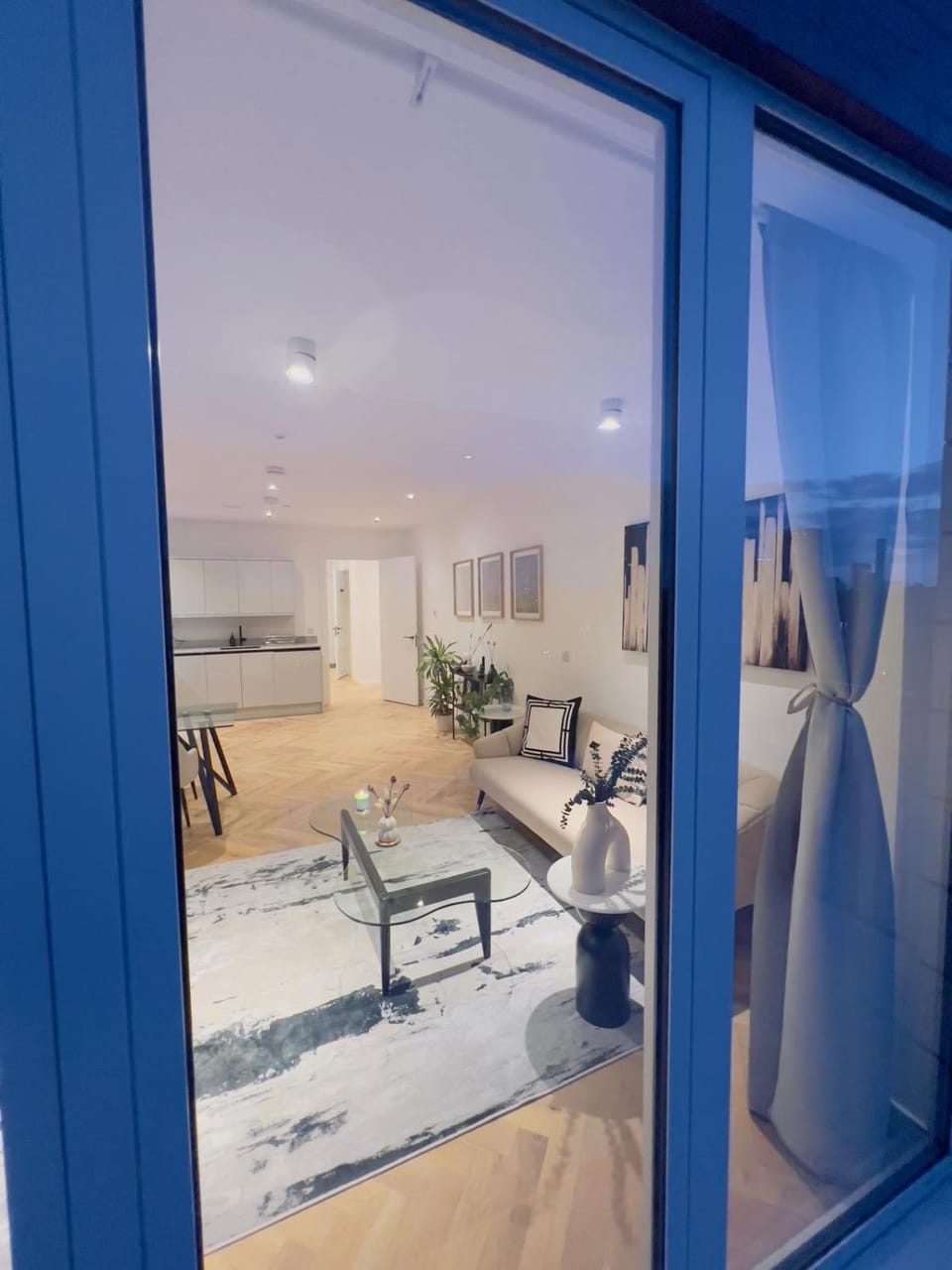 Modern Balcony Flat closet to London Bridge Apartment in London Borough of Southwark