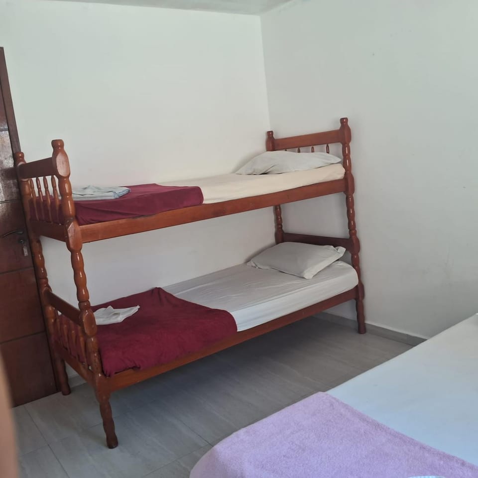 Bed, Photo of the whole room, Bedroom, bunk bed, towels