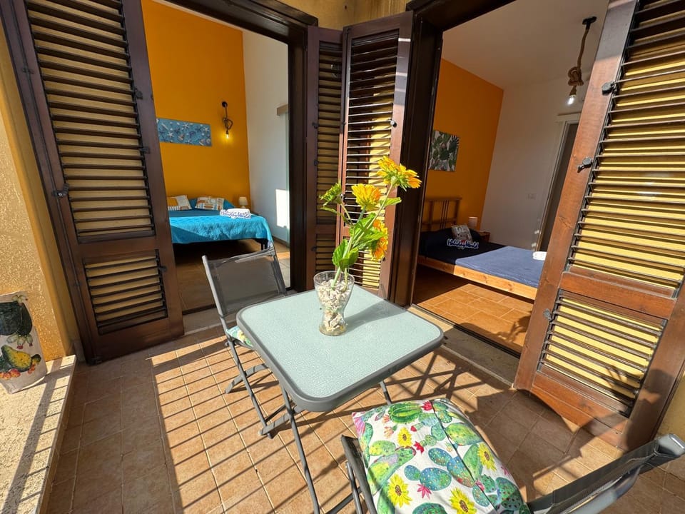 Dining area, Bedroom