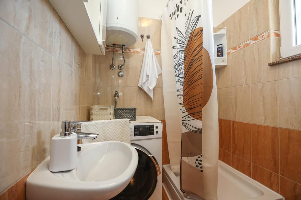 David two bdr apartment with parking Apartment in Zadar