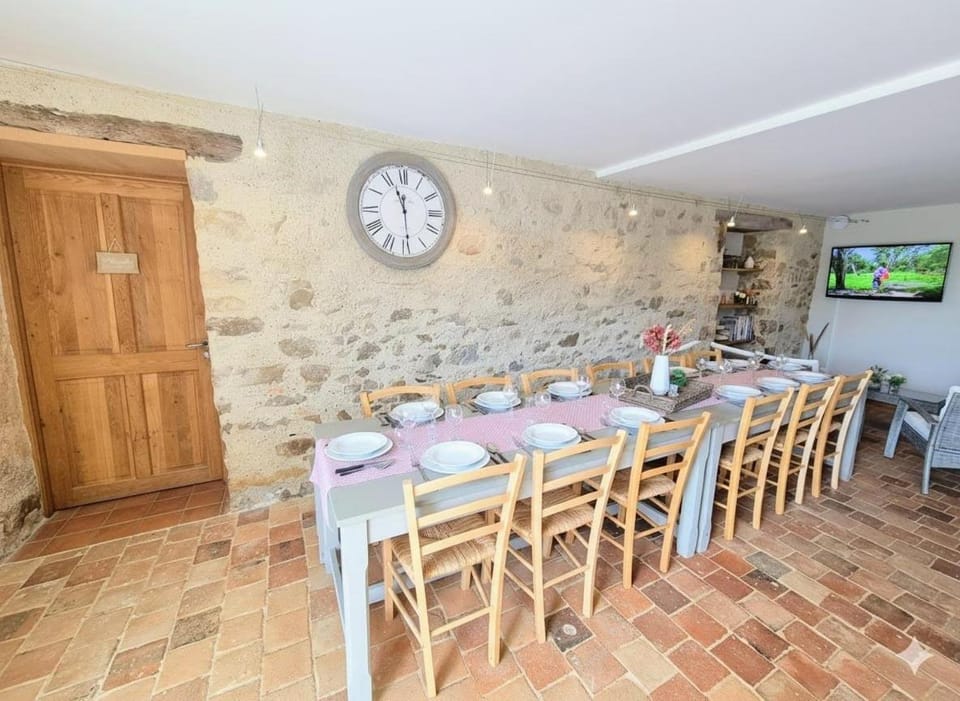 La Tournerie, Gîte 10 pers piscine près Puy du Fou Bed and Breakfast in Pays de la Loire