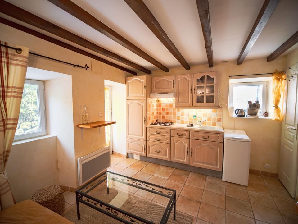 Kitchen or kitchenette, stove