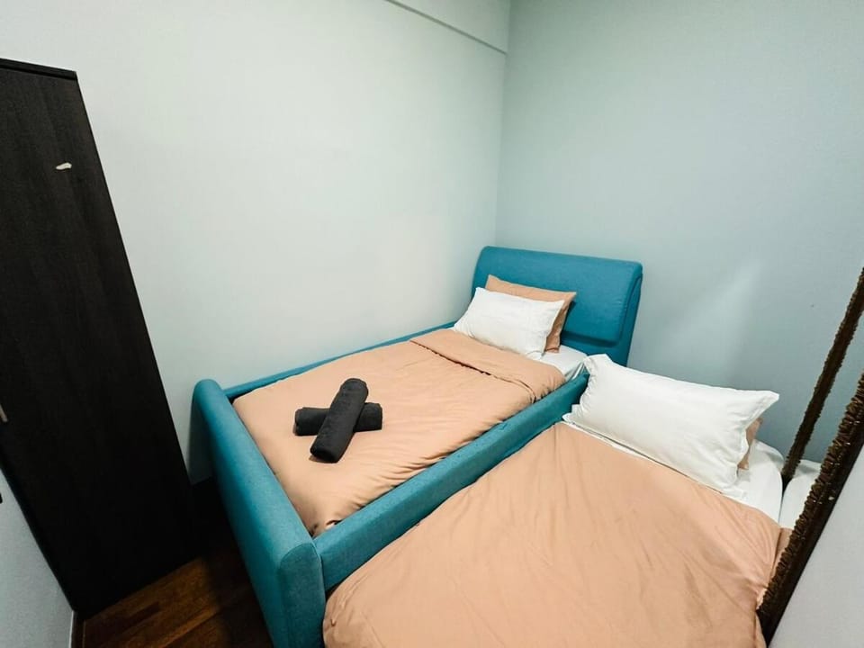Capybara Homestay 6pax - iCity, walk to Theme Park Apartment in Selangor, Malaysia