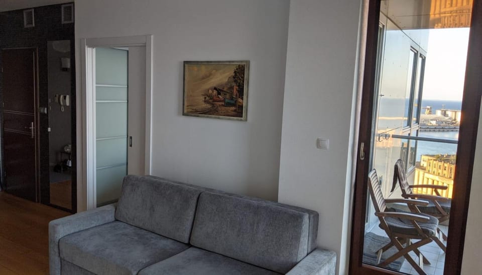 Platinium Sea Towers Gdynia - widok na morze Apartment in Pomeranian Voivodeship