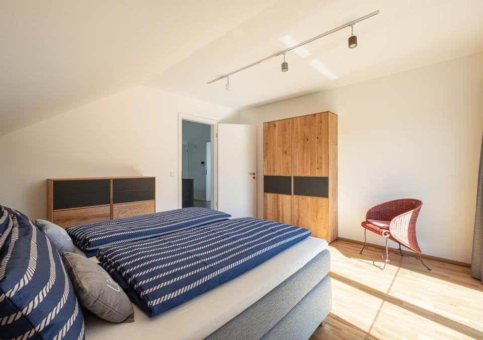 Bed, Bedroom, wardrobe