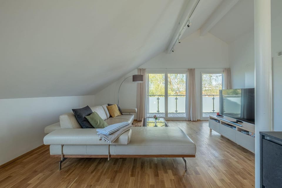 TV and multimedia, View (from property/room), Balcony/Terrace, Living room, Photo of the whole room, Seating area