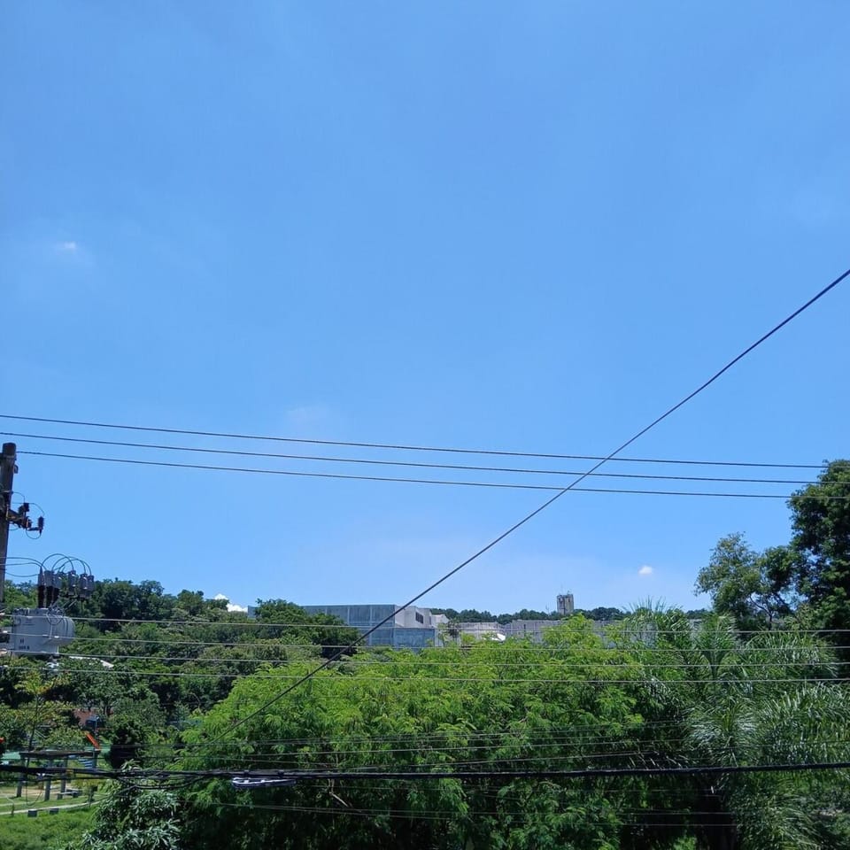 Comfortable kitnet, air-conditioning, 5 minutes from SJC Apartment in Sao Jose dos Campos