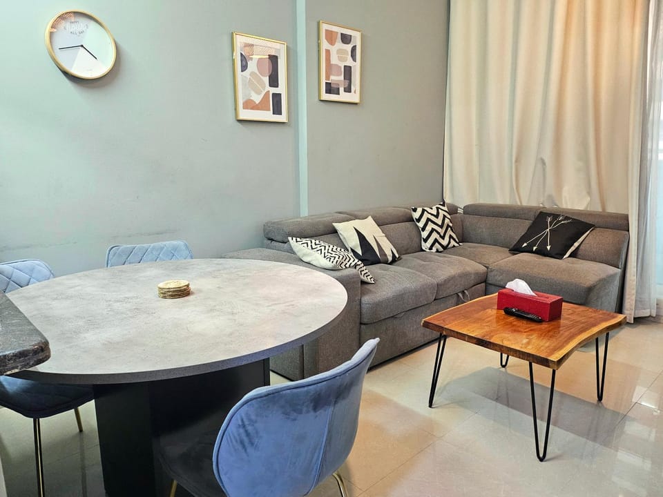 Royal Residence - Dream tower Marina Apartment in Dubai