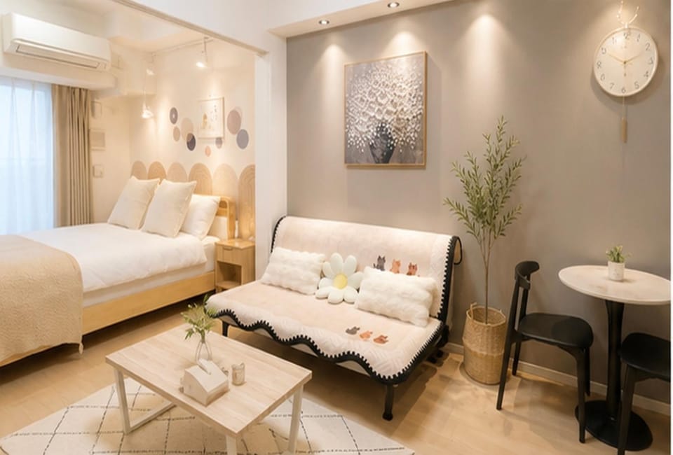 Rest House Niponbashi 憩Central downtown 1min fm station, 2mins walk to Kuromon Market,Dotombori, upto 3ppl Apartment in Osaka