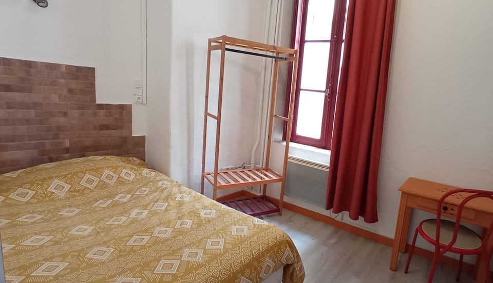Toilet, Bed, Night, People, Photo of the whole room, Bedroom, Breakfast, Continental breakfast