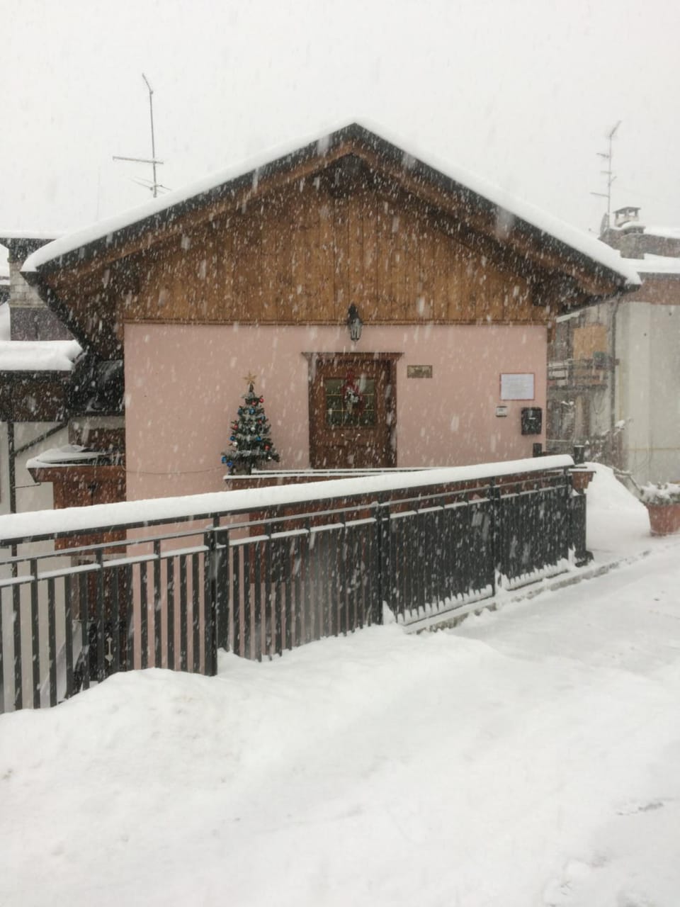 Facade/entrance, Winter