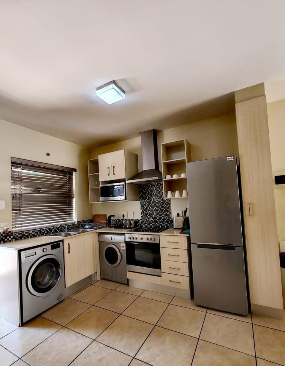 Sandton Serenity Apartment in Sandton