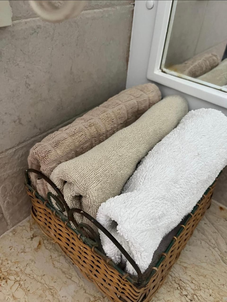 Bathroom, towels
