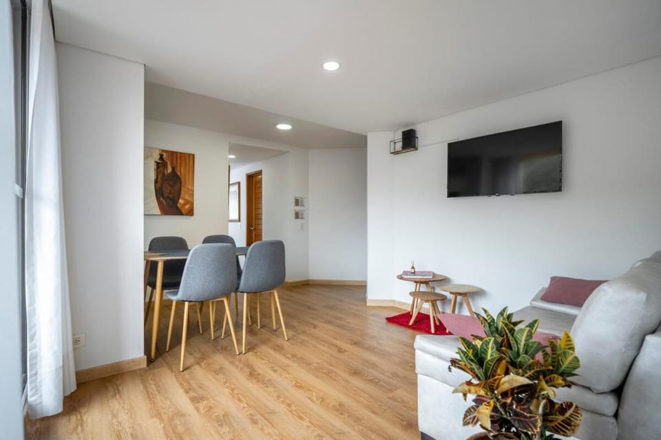 TV and multimedia, Living room, Dining area