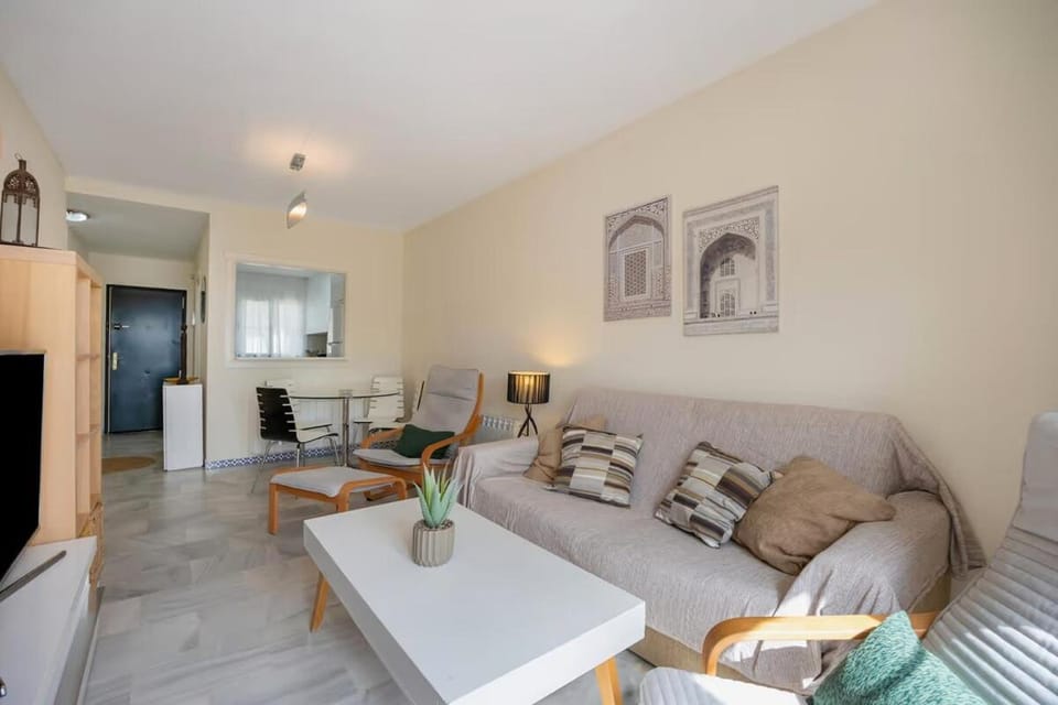 Bed, Living room