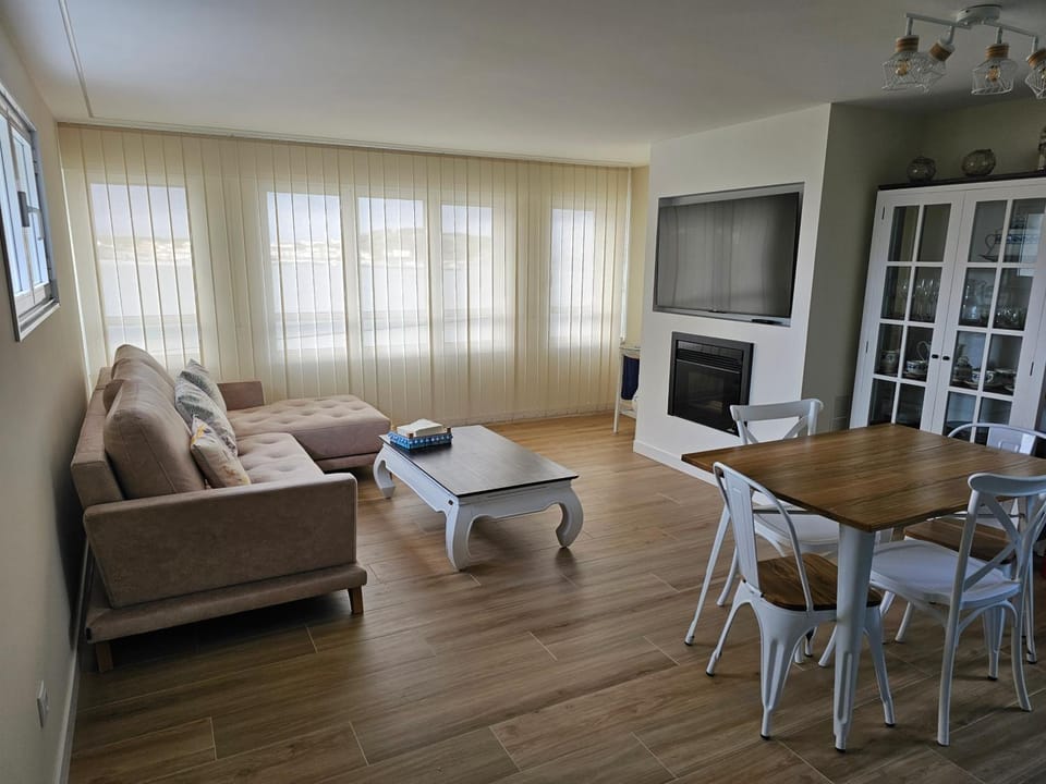 Living room, fireplace