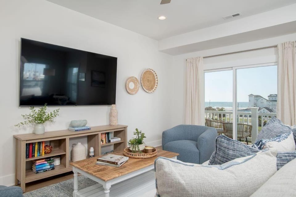 SALTY DALTY & THREE BUOYS townhouse Apartment in Atlantic Beach