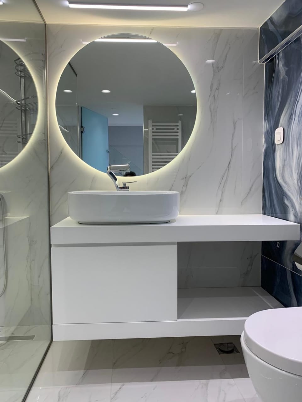 Shower, Toilet, Bathroom