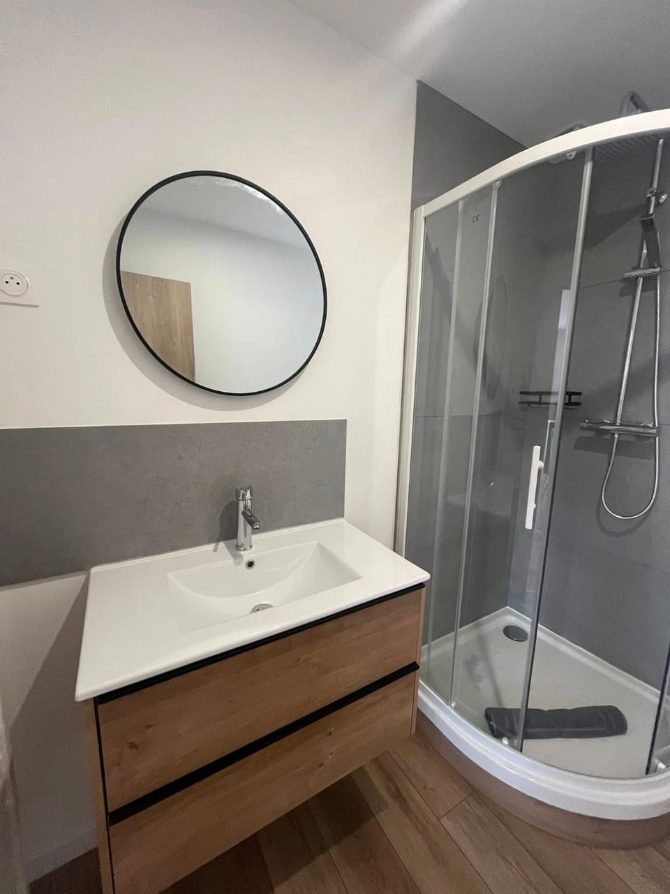 Shower, Bathroom