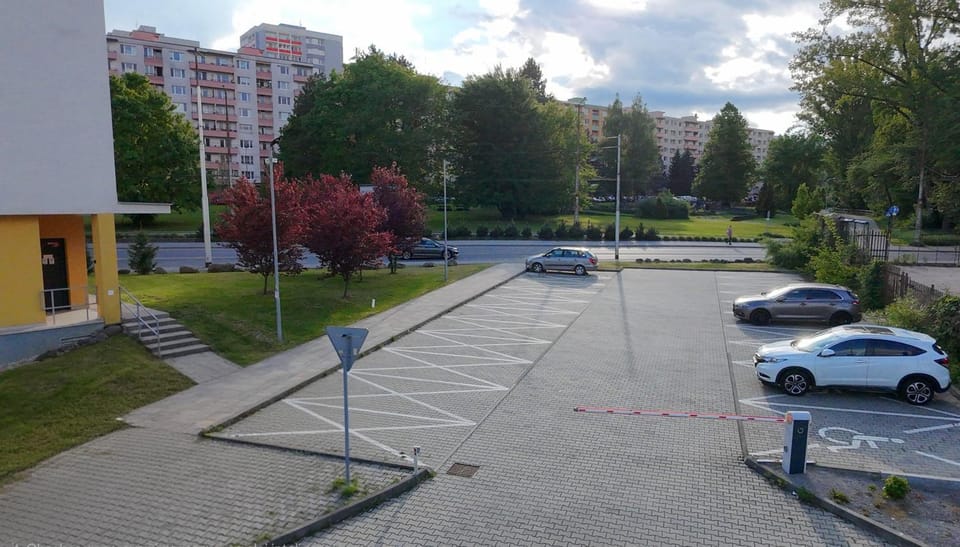 Property building, Street view, Parking
