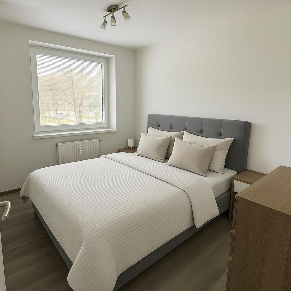 Bed, Photo of the whole room, Bedroom