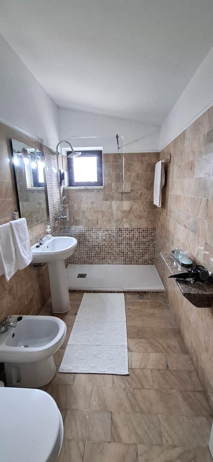 Quinta das AVES - Suite Familiar Nº 2 Bed and Breakfast in Lagos