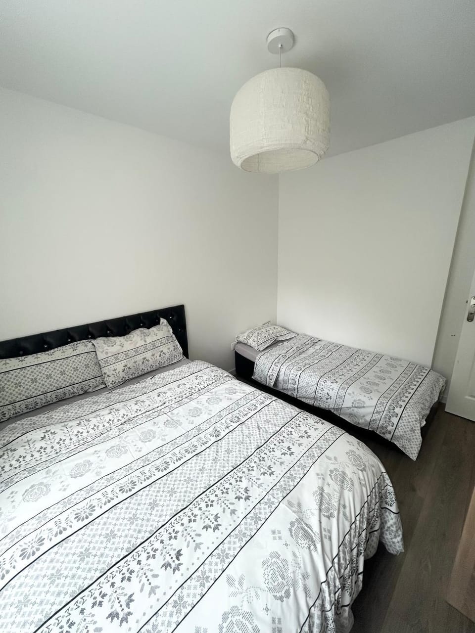 appart idéal en famille , parking privé Apartment in Drancy