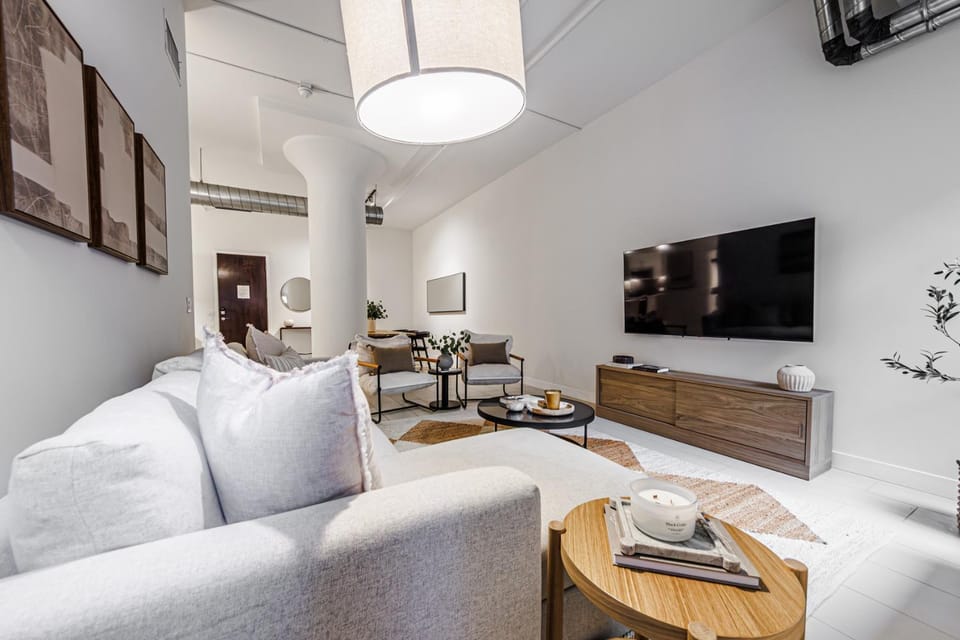 Industrial Style 2BR Condo Downtown LA With Rooftop! Apartment in Los Angeles